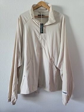 Diamond Supply Co. Women's Cream Half-Zip Windbreaker Jacket